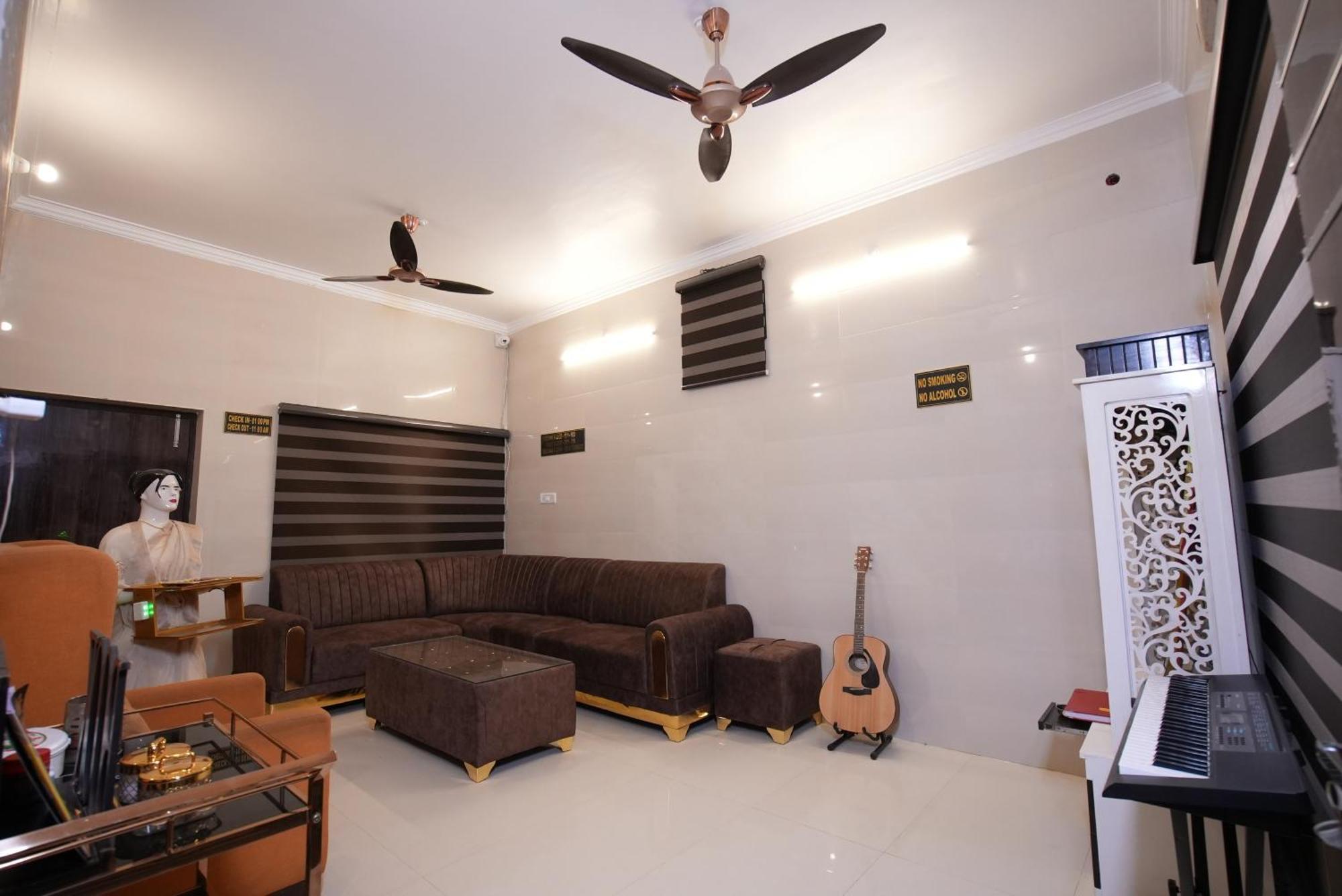 Shri Ram Lalla International Guest house
