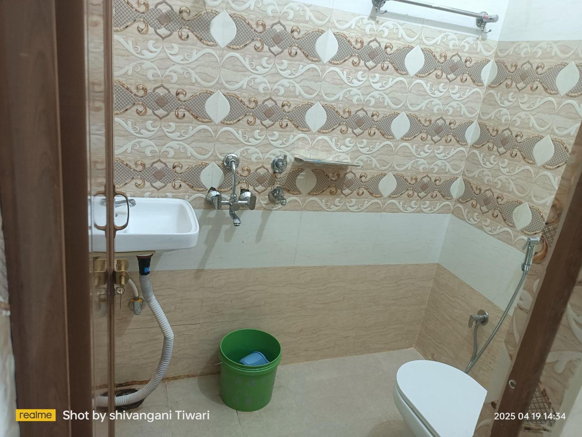 Homestay Rama's Residency Ayodhya