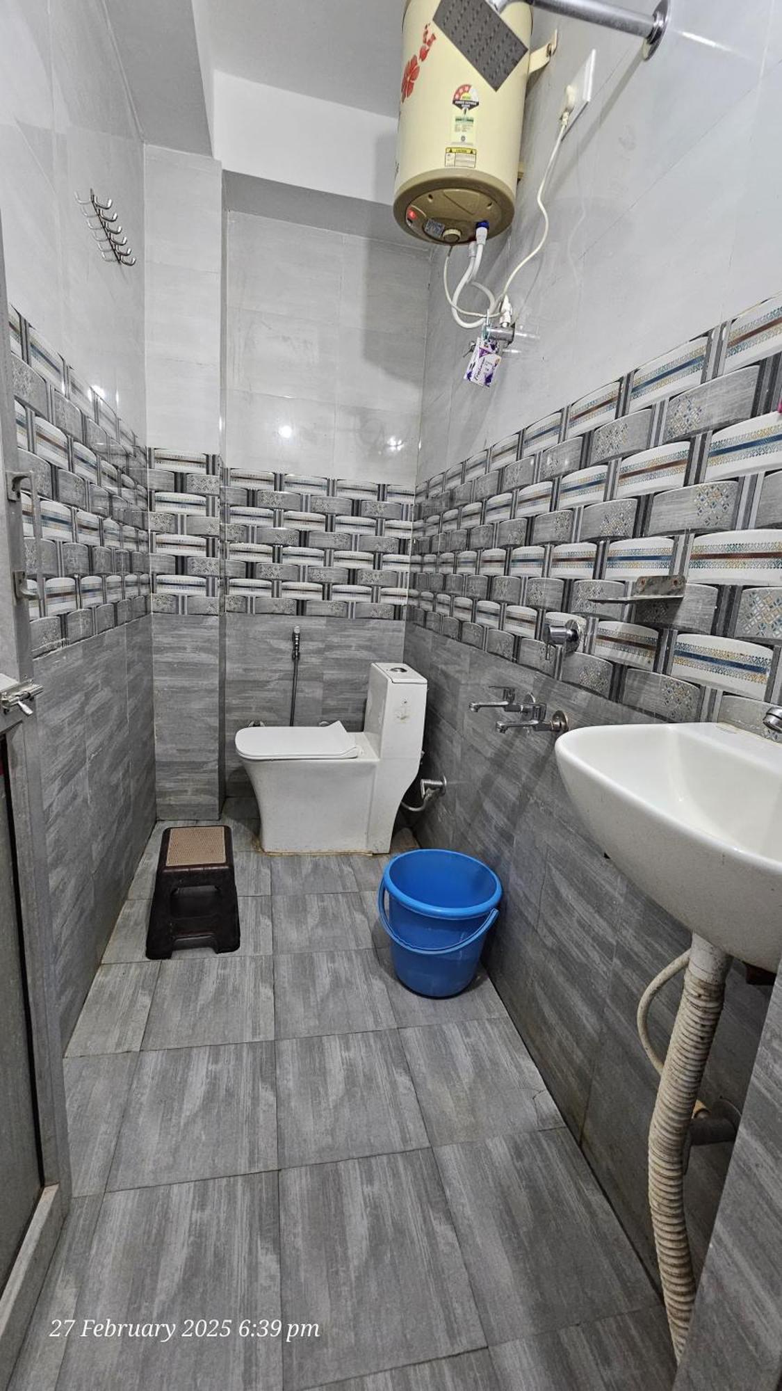 Saral Guest house *