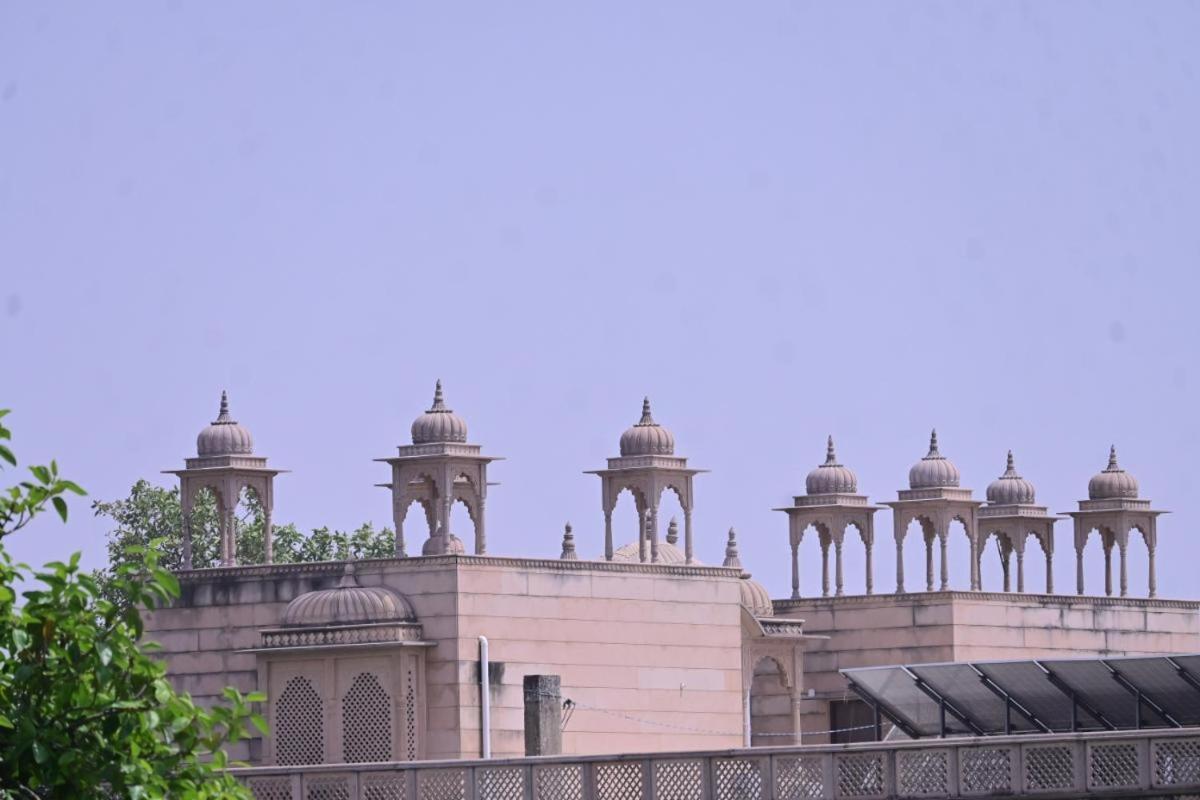Shri Laxmi Holiday home *