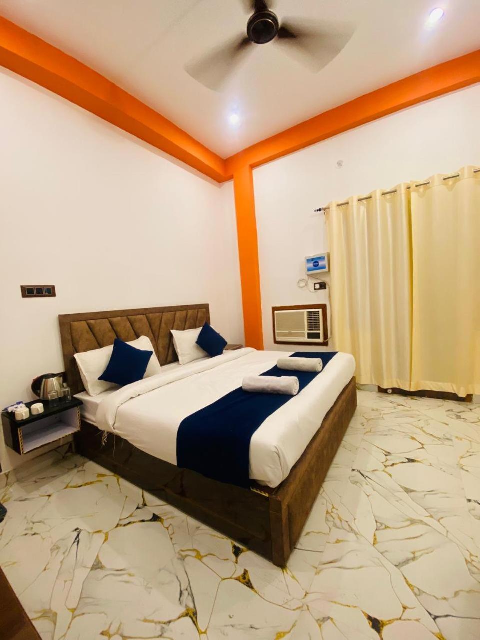 Laxmanam Residency - 900 Meters From Shree Ram Temple Ayodhya