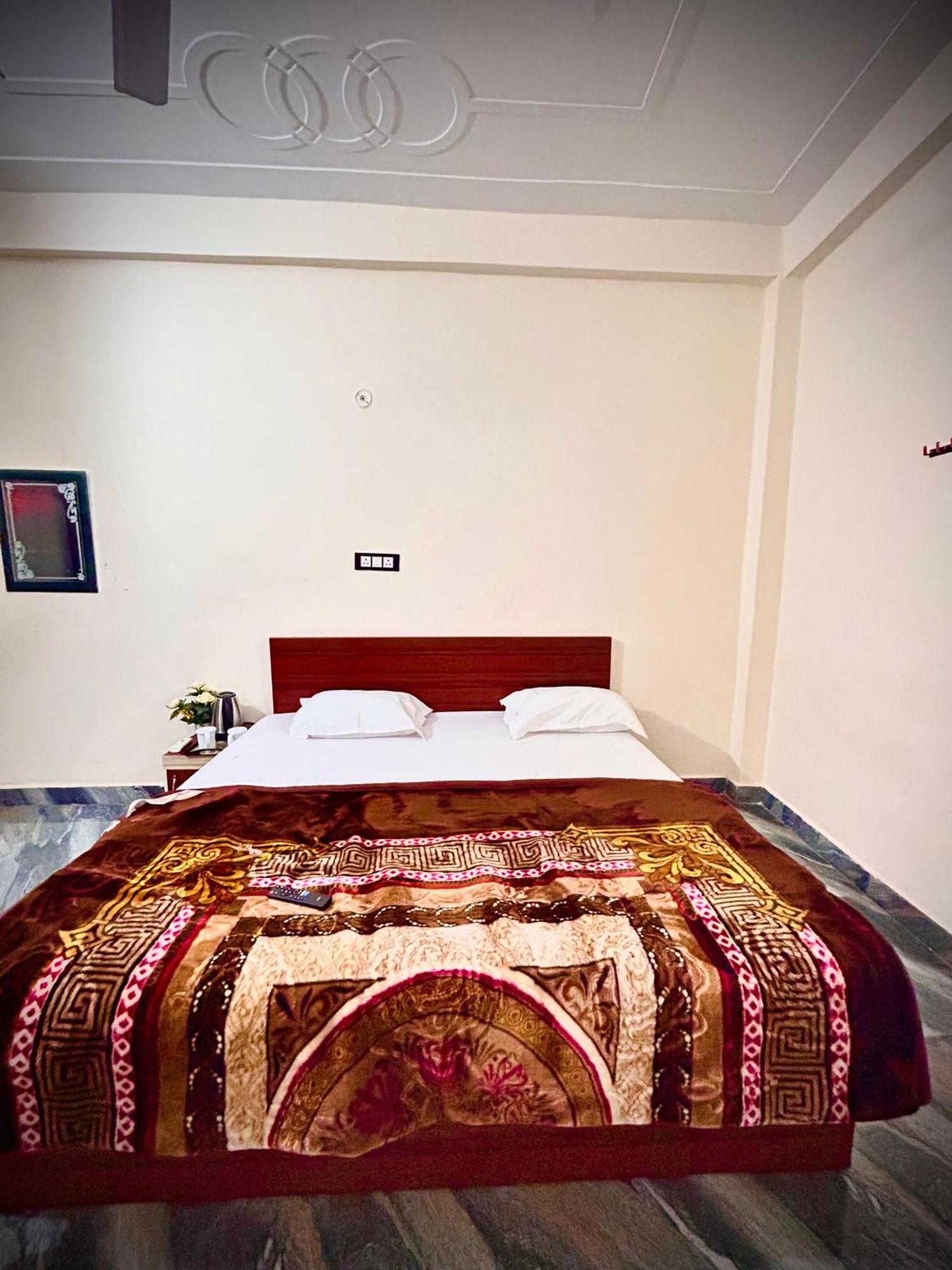Guest house Shraddha A Luxury In
