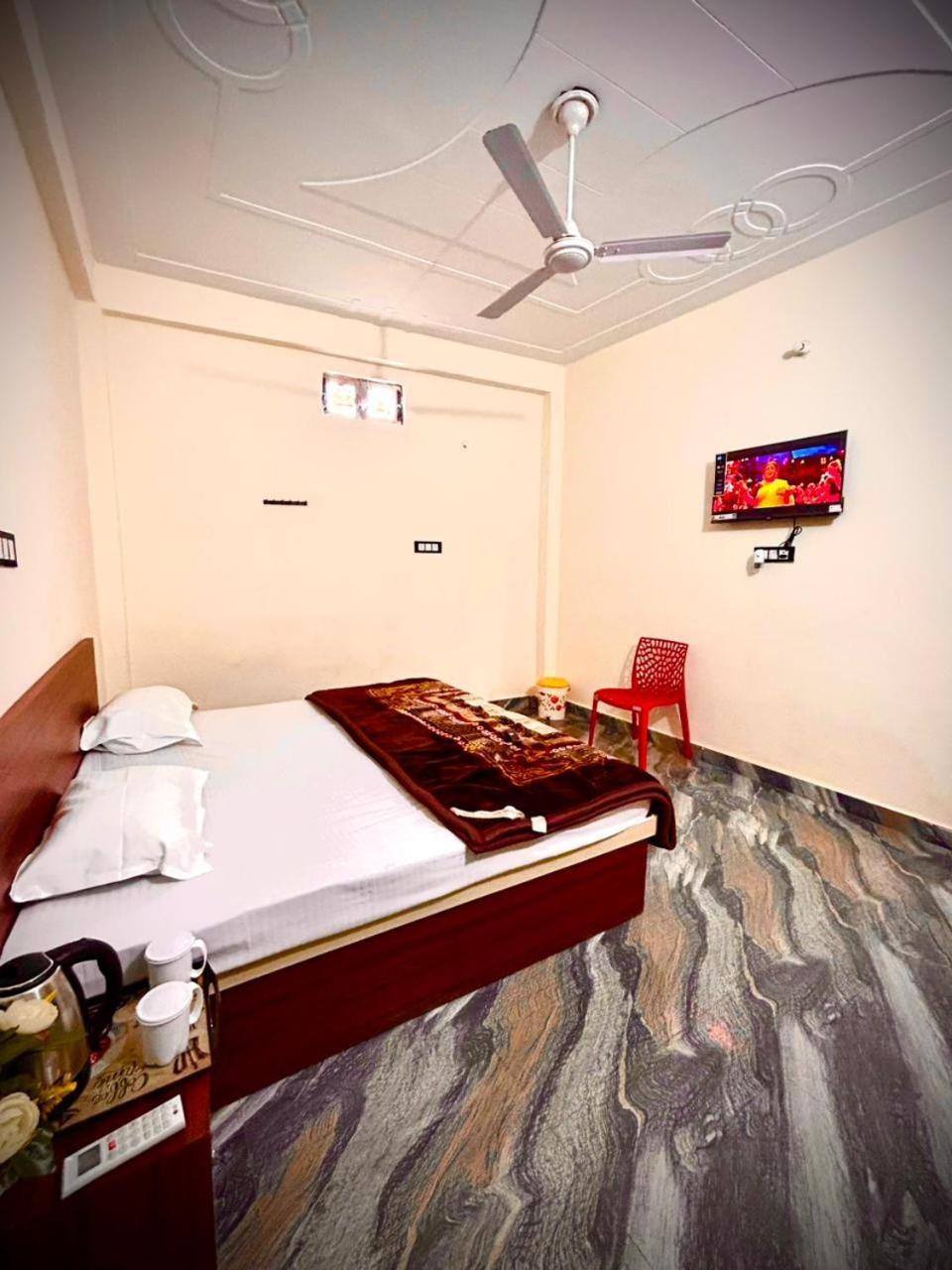 Guest house Shraddha A Luxury In Ayodhya