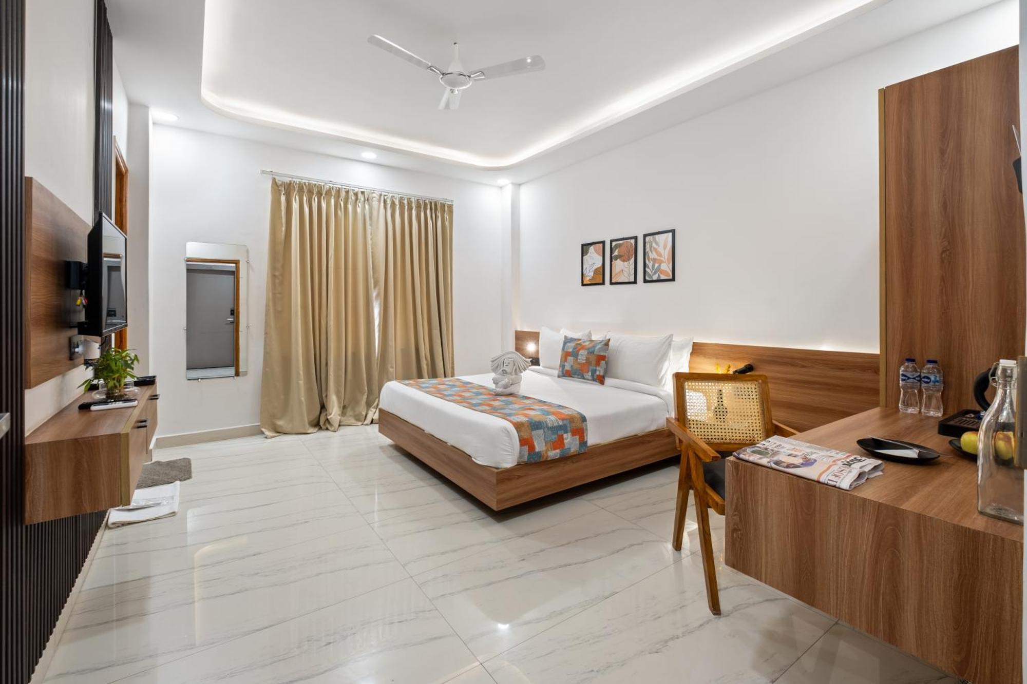 Vasu Palace Hotel Ayodhya