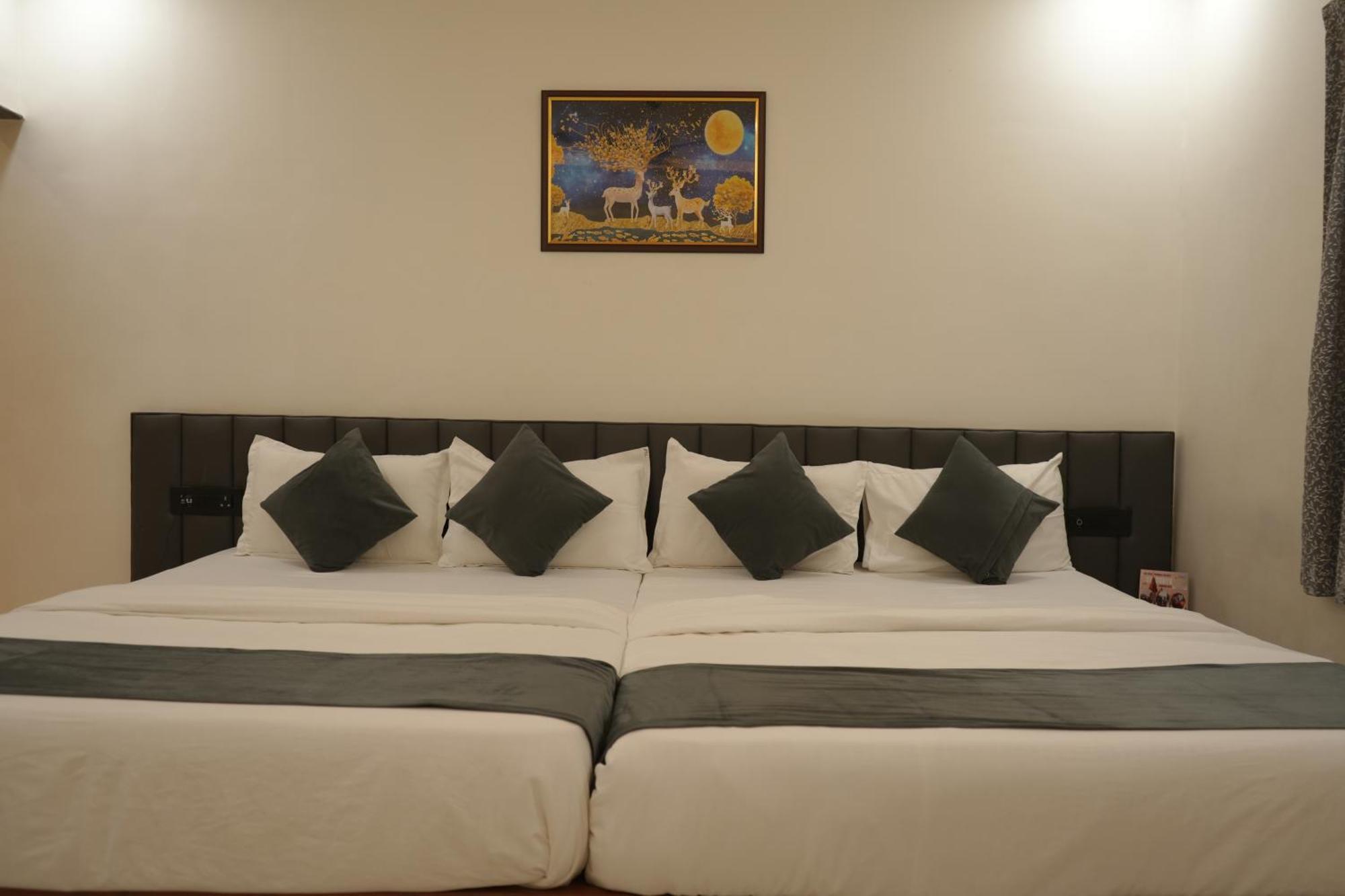 Hotel The Govind Palace Ayodhya