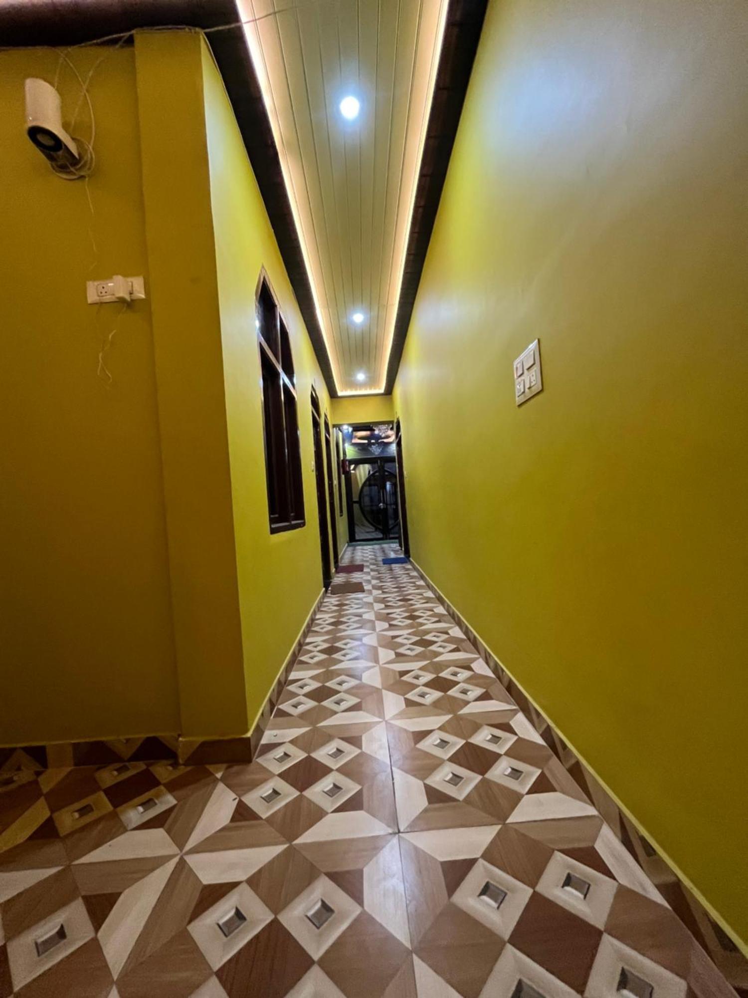 Aryakulam Palace