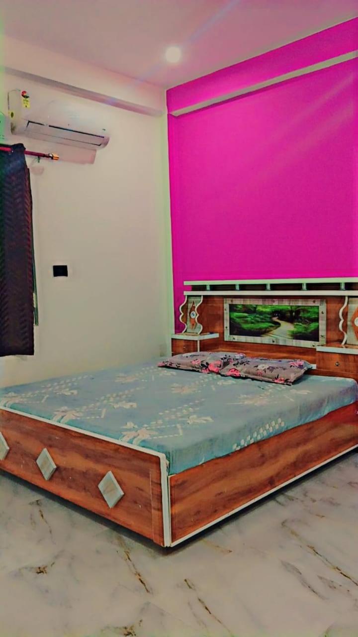 Atharv Near Hanuman Tempal And Saryugath Homestay *