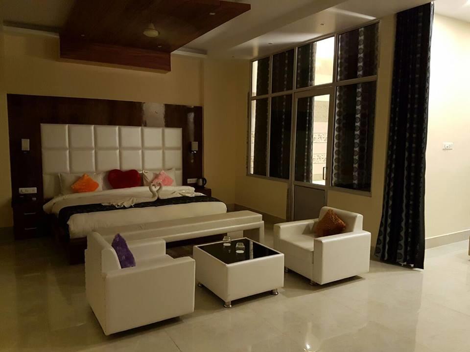 Hotel Taraji Ayodhya