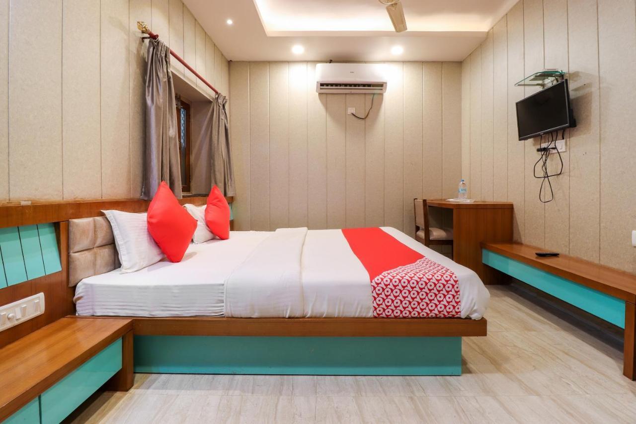 Hotel Oyo 26781 Raghupati Ayodhya