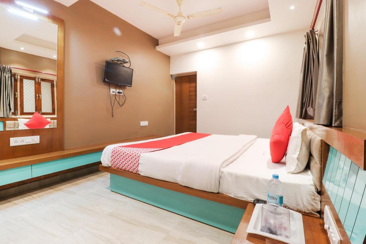 Oyo 26781 Raghupati 3*
