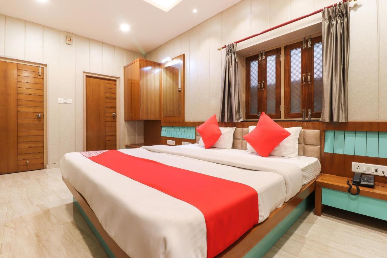 Hotel Oyo 26781 Raghupati Ayodhya