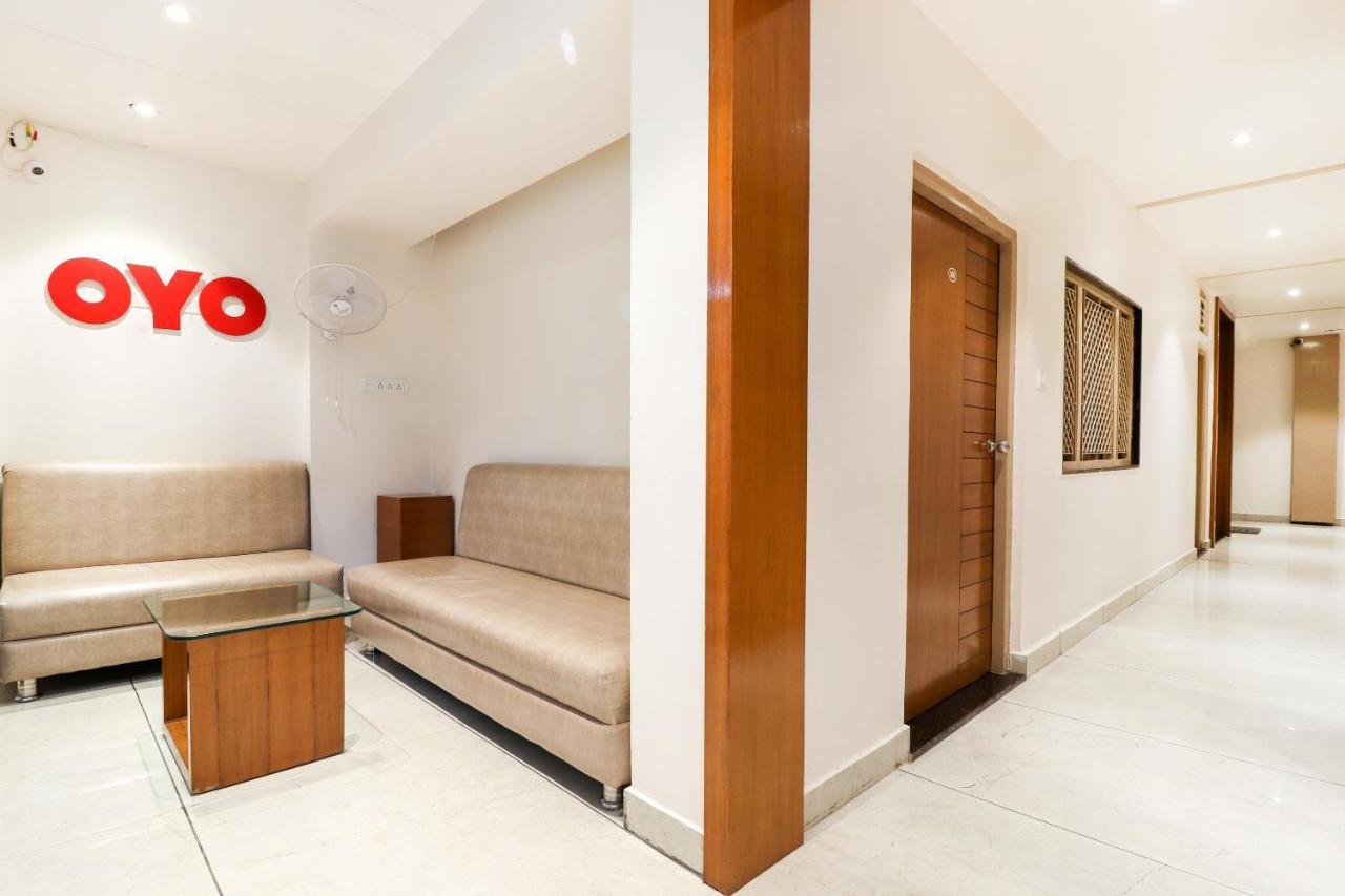 Oyo 26781 Raghupati Hotel 3*
