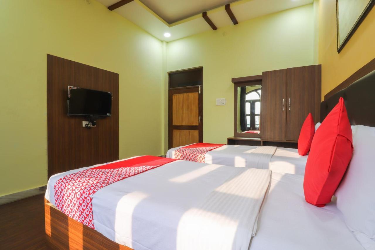 Oyo 29858 Arvind Palace 3* Ayodhya