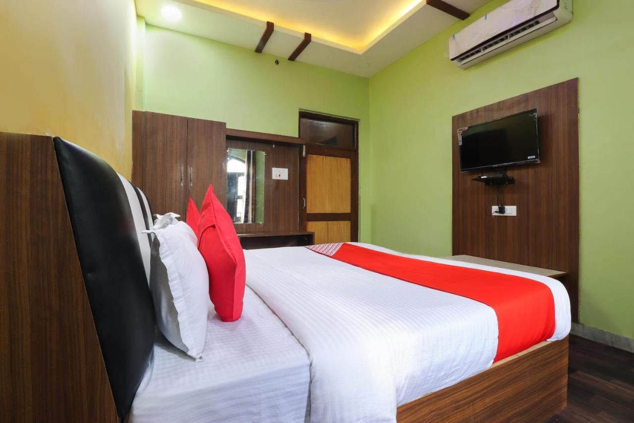 Oyo 29858 Arvind Palace Hotel