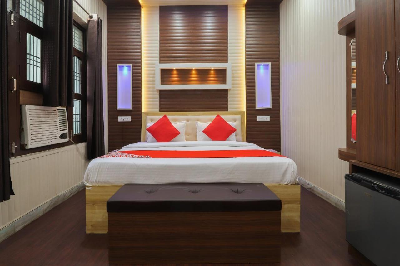 Oyo 29858 Arvind Palace 3*